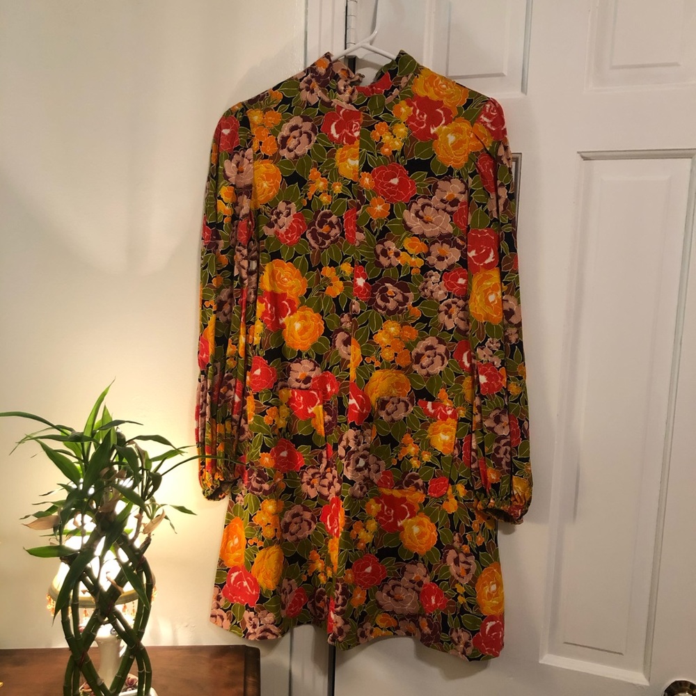 AUTHENTIC vintage mod dress from the 1960s
